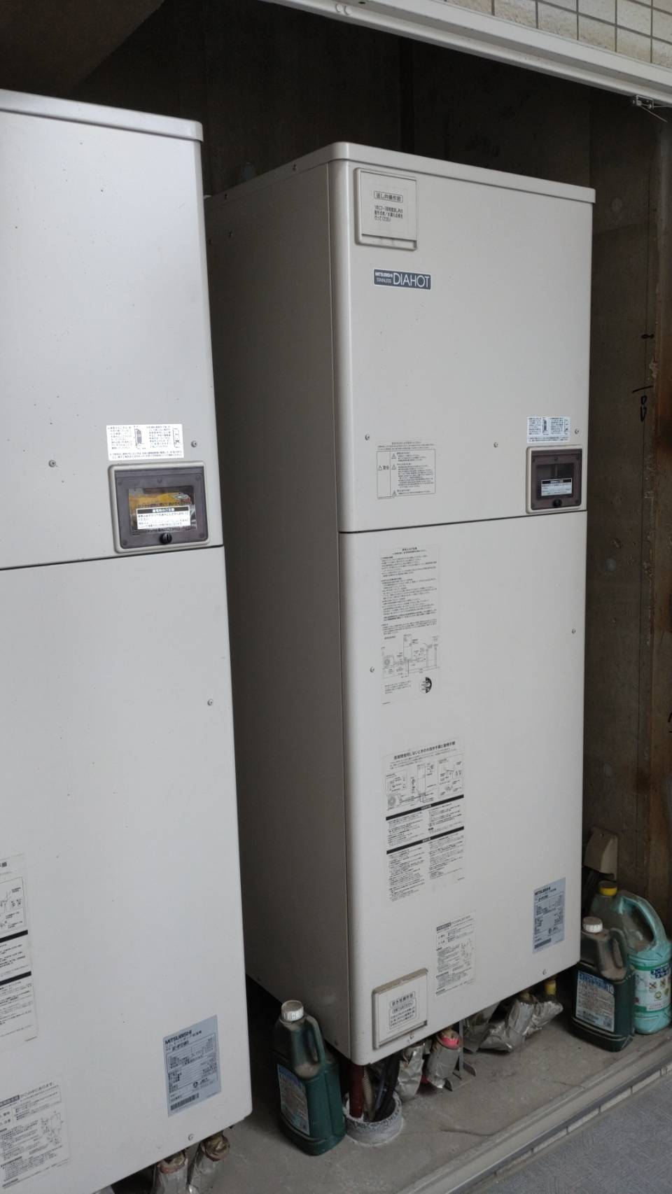 東芝電気温水器HLP-2TFB375RAUから日立エコキュートBHP-F37UU|エコキュート交換工事|神奈川県横浜市港北区|マンション|ミオカステーロ新横浜